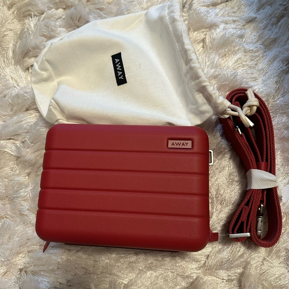 Away luggage The Mini Crossbody Bag Travel Tango Red Minimalist